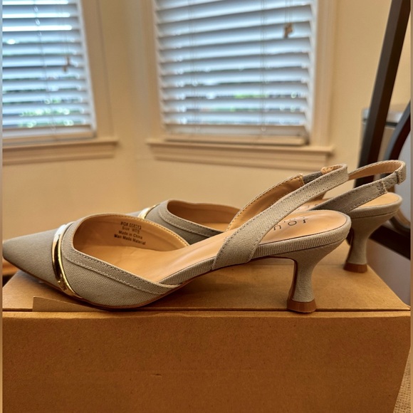 Journee Collection Denim Kitten Heels with Gold Trim. Size 9 Wide. - Picture 3 of 3